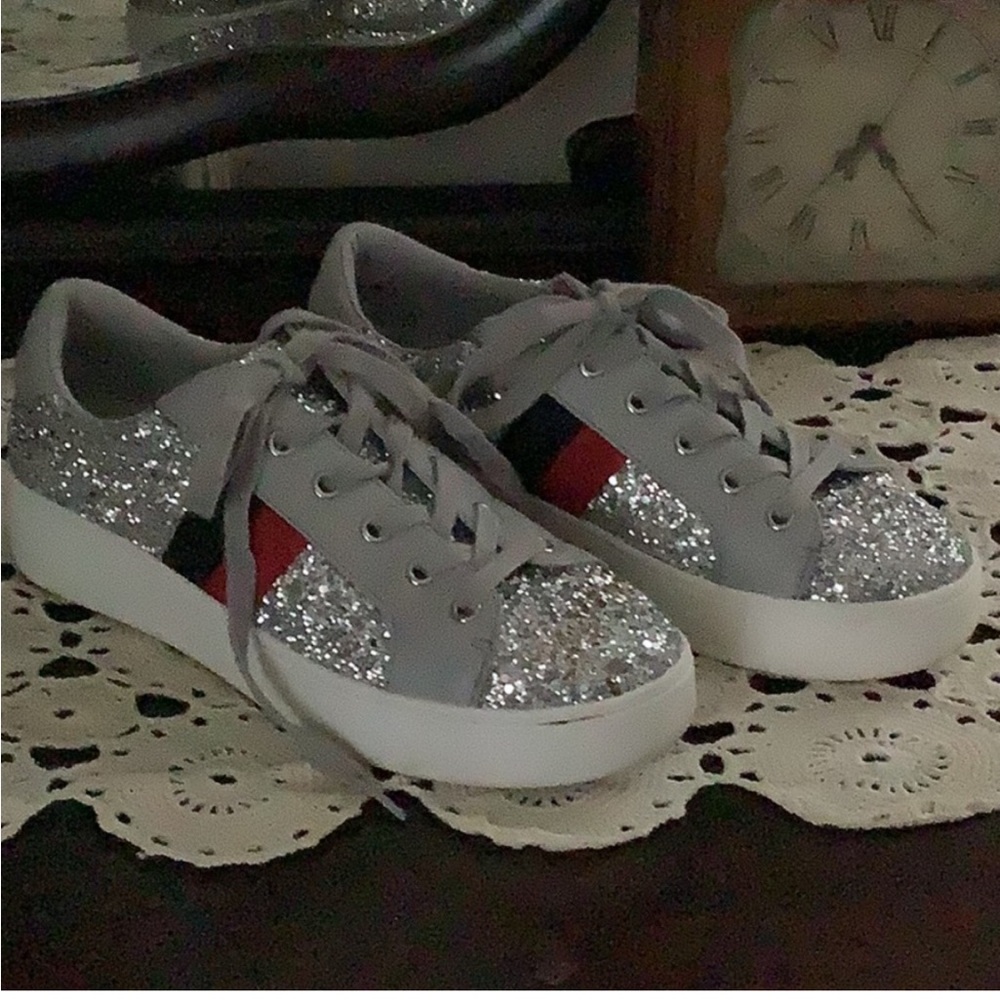 Steve Madden Sneakers